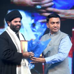 Hon Goa CM Dr Pramod Sawant ji felicitating Maulana Kalbe Rushaid Rizvi ji @ National Youth Parliament Goa